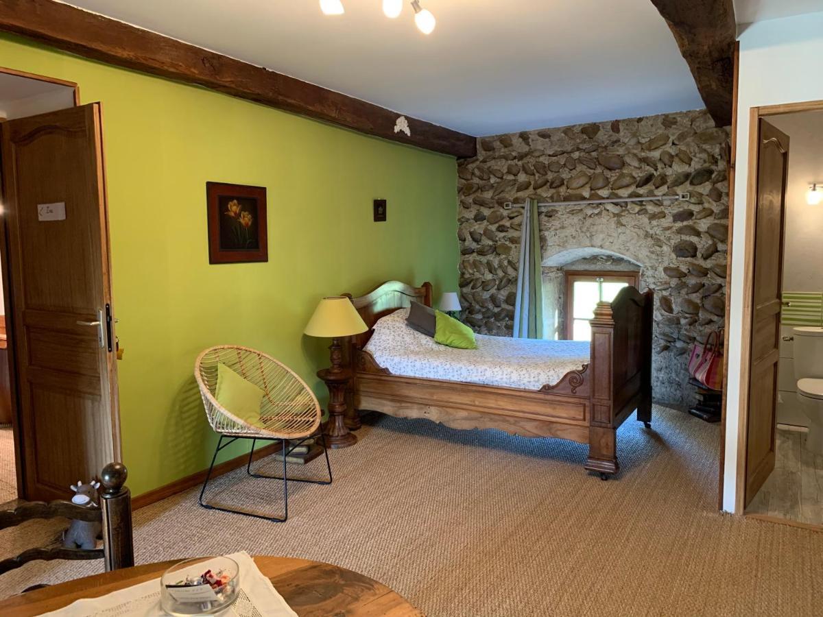 Chateau De La Saone Bed & Breakfast *